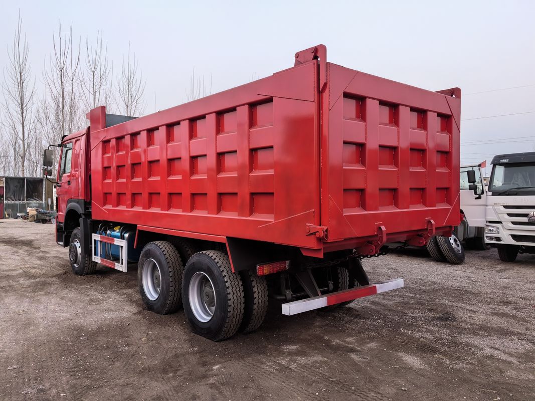 Brandstof 371 pk Gebruikte dumpertrucks 25 ton Sinotruk HOWO 6*4 Tipper Truck voor de bouwmijn