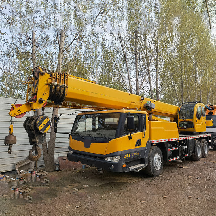K5 25 ton vrachtwagenkraan gebruikt met originele motor en MAX-kwaliteit 40