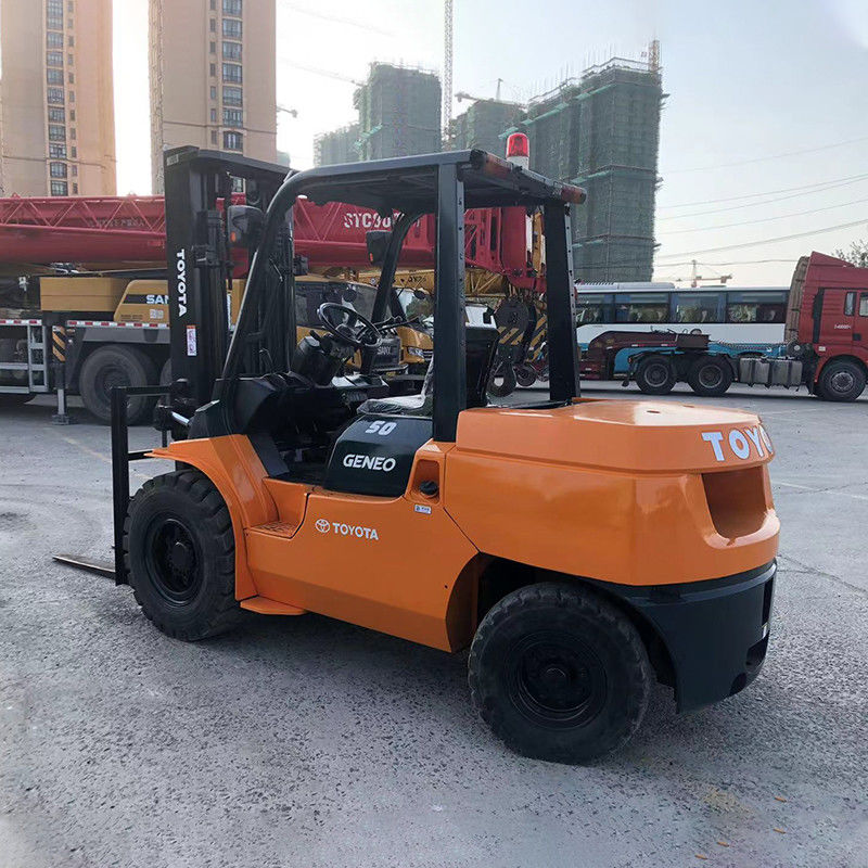 Goed werkend 5 ton 8FD50N heftruck betaalbaar en hefhoogte 3000mm-6000mm