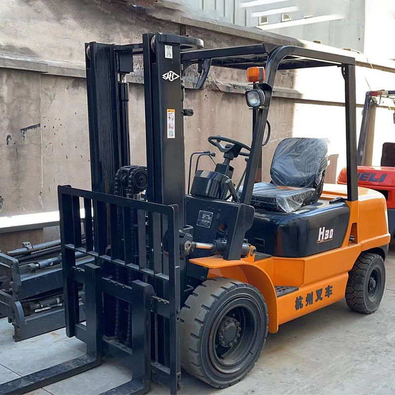 Werkomstandigheden 3 ton CPC3-LG6 vorklift na onderhoud en dieselmotor