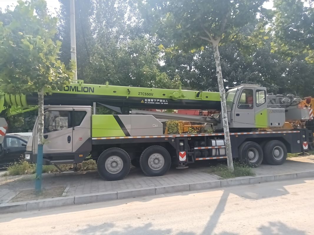 Draagbare telescopische kraan van 50 ton met andere motor en nominale laadcapaciteit