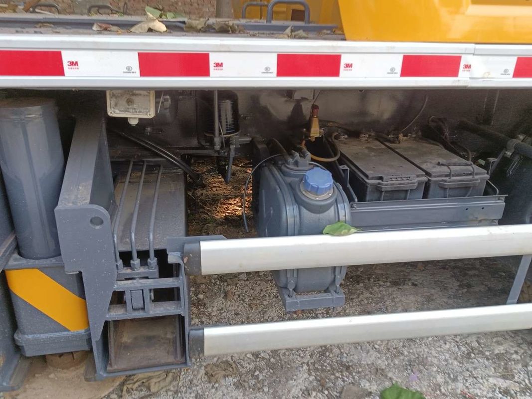 25 ton QY25 Teleskopische mobiele kraan Maximale hoogte 39,21m Hydraulische vouwtruckkraan