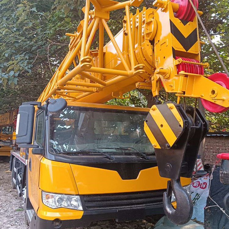 25 ton QY25 mobiele kraan met 2001-4000 werkuren en een maximale hoogte van 39,21 m