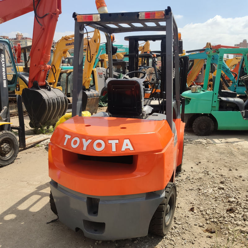 3 ton Toyota Diesel vorkheftruck met en laadcapaciteit 3 ton Werktijden 2001-4000
