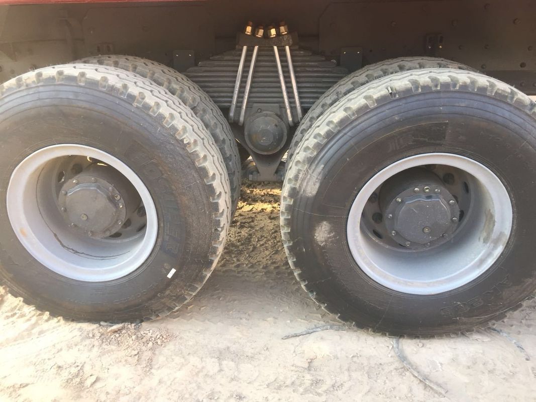 25-30T HOWO GEBRUIKT 6X4 DUMP TRUCK Voorzijde Lifting EURO II 371HP HW19710 SINOTRUCK HOWO