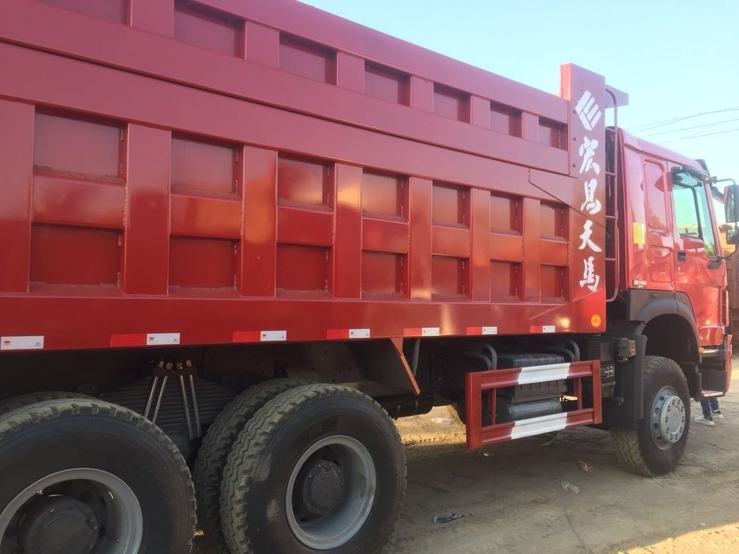 25-30T HOWO GEBRUIKT 6X4 DUMP TRUCK Voorzijde Lifting EURO II 371HP HW19710 SINOTRUCK HOWO