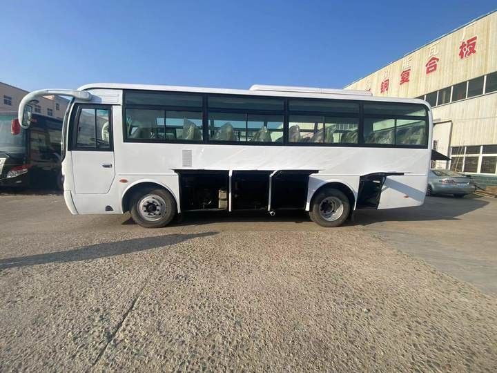 Gebruikte Higer luxe bus 30 zitplaatsen diesel motor stadsbus in uitstekende staat