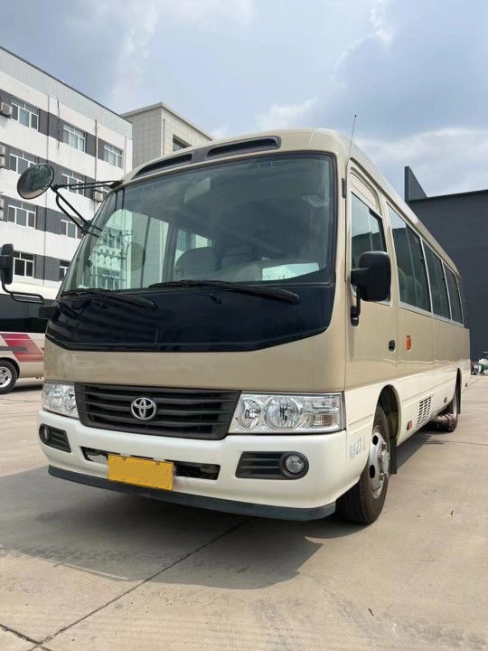 Euro 3 emissie standaard Diesel Fuel Toyota Coaster Bus met gebruikte 30 zitplaatsen 25 zitplaatsen