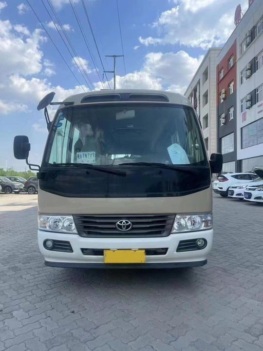 Euro 3 emissie standaard Diesel Fuel Toyota Coaster Bus met gebruikte 30 zitplaatsen 25 zitplaatsen