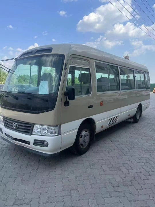 Euro 3 emissie standaard Diesel Fuel Toyota Coaster Bus met gebruikte 30 zitplaatsen 25 zitplaatsen
