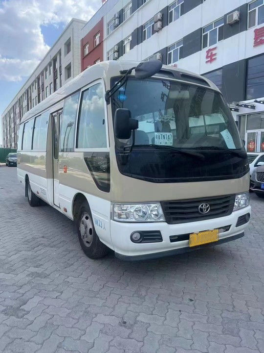 Euro 3 emissie standaard Diesel Fuel Toyota Coaster Bus met gebruikte 30 zitplaatsen 25 zitplaatsen
