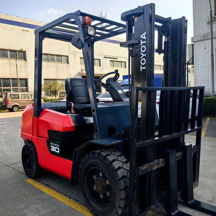 3 ton handmatige diesel Toyota vorkheftrucks met originele kleur en 3m Min. Lifthoogte
