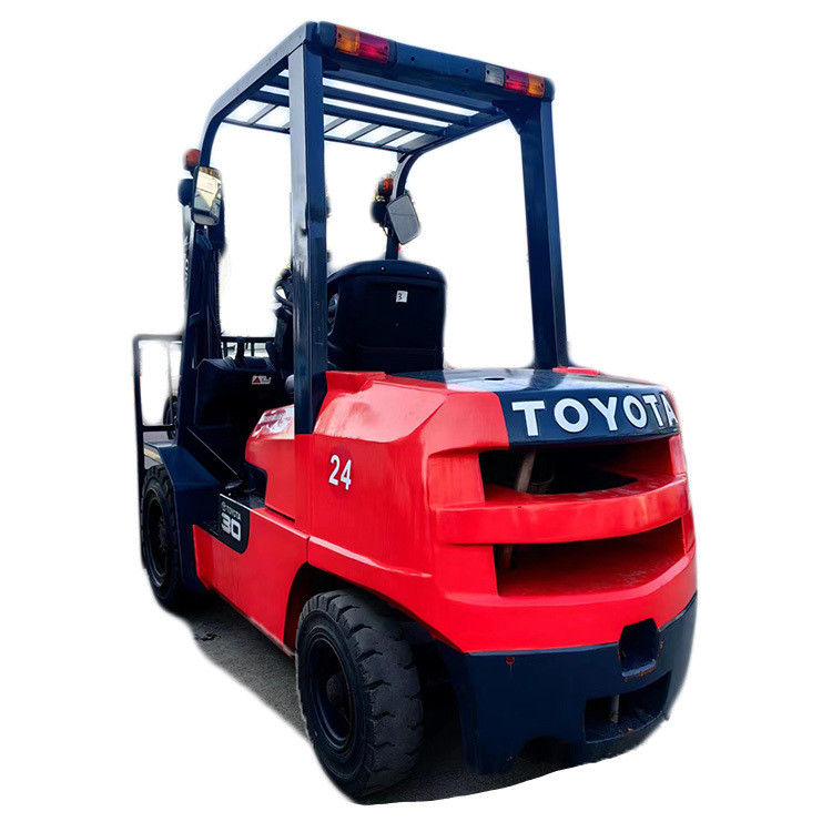 3 ton diesel vorklift Gebruikte Toyota-vorklift met goede prijzen en in 8F30-kragtype