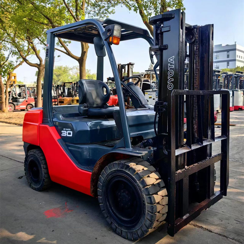3 ton diesel vorklift Gebruikte Toyota-vorklift met goede prijzen en in 8F30-kragtype