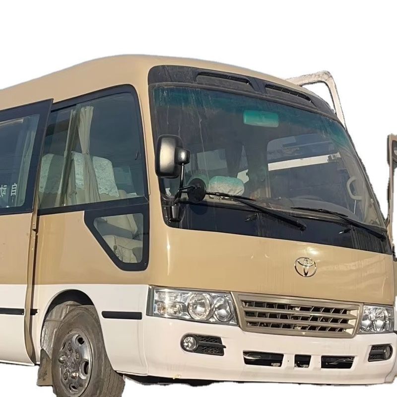 57 zitplaatsen Bus met motor van 6-8 liter in goede staat Linkshandige bestuurder
