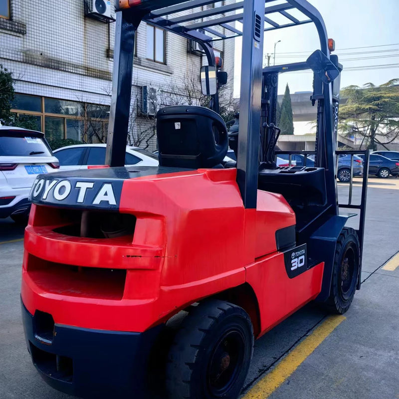 3 ton diesel Toyota vorklift Min. Lifthoogte 3m Gewicht KG 3000 kg Gemakkelijk te bedienen