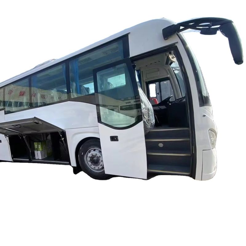 30/45/57 zitplaatsen Toeristenbus Passagiersbus met 8400 ml Verplaatsing 10990*2500*3670mm