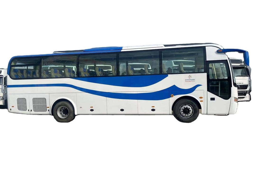 30/45/57 zitplaatsen Toeristenbus Passagiersbus met 8400 ml Verplaatsing 10990*2500*3670mm