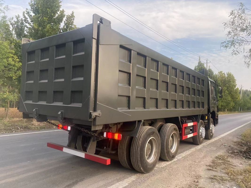 11-20T Ladingcapaciteit Handmatige airconditioner gebruikt SINO HOWO 8*4 Zware dumper