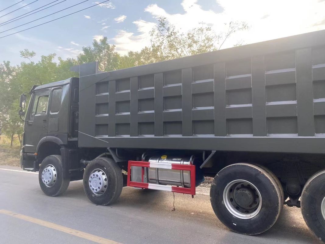 11-20T Ladingcapaciteit Handmatige airconditioner gebruikt SINO HOWO 8*4 Zware dumper