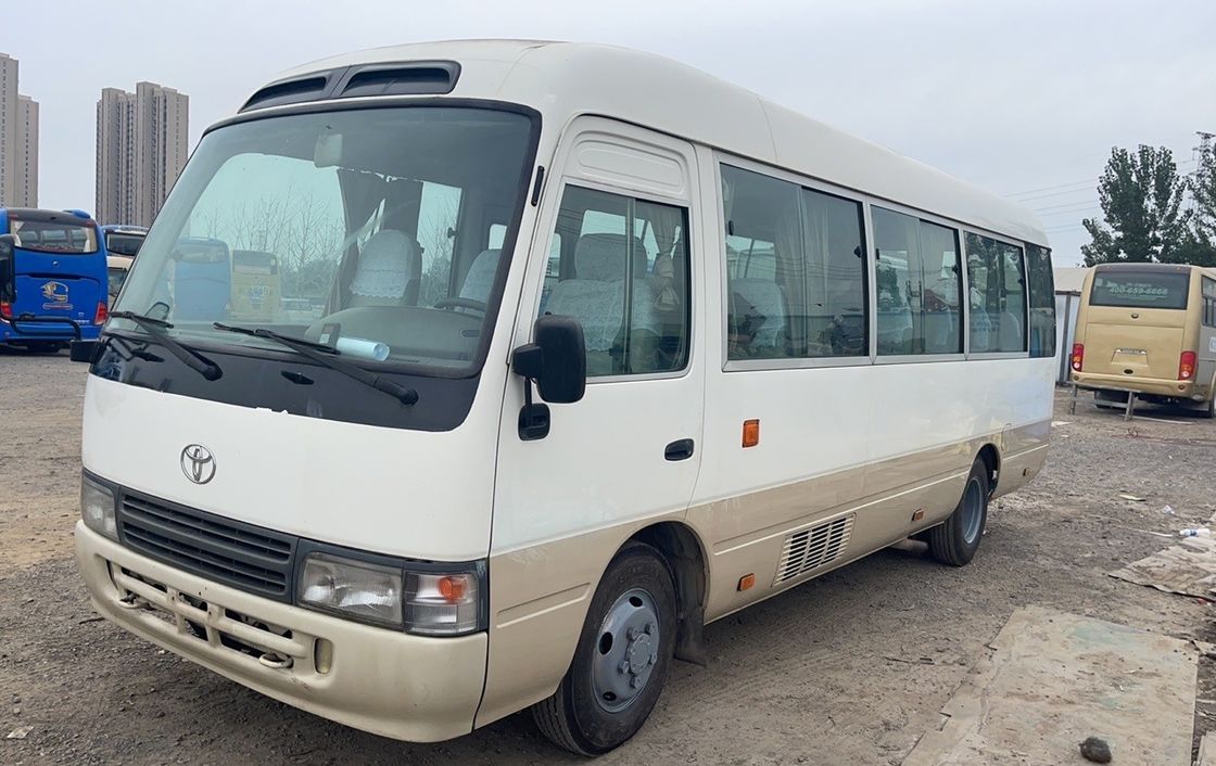 Gebruikte Toyota Coaster Bus 30 zitplaatsen Passagiersbus Tweedehands Van Coaster Transport