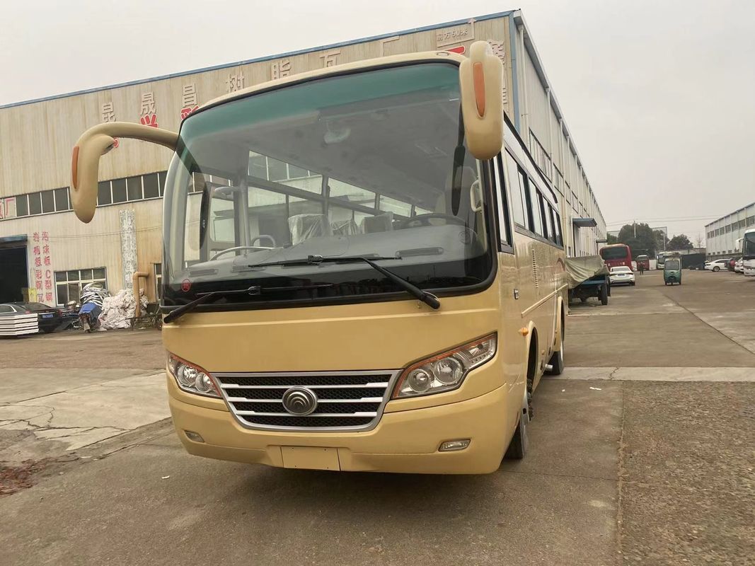 35 zitplaatsen Passagiersbus met wisselstroom met linkshandige aandrijving Motor capaciteit 8L handgeschakeld