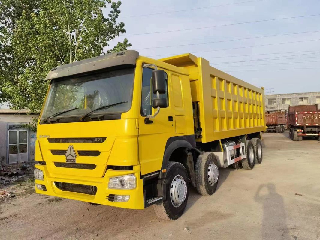 RHD SINO HOWO 8X4 Heavy-duty gebruikte dump tipper truck GVW 31T versnellingsbak FAST12JSXD240T