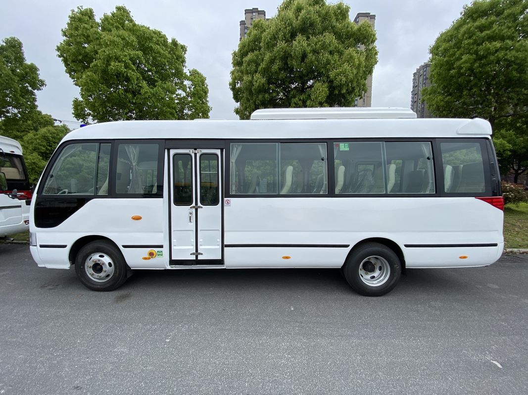 30 zitplaatsen 2022 RHD Toyota Coaster Bus met Euro 3 emissie standaard en dieselmotor