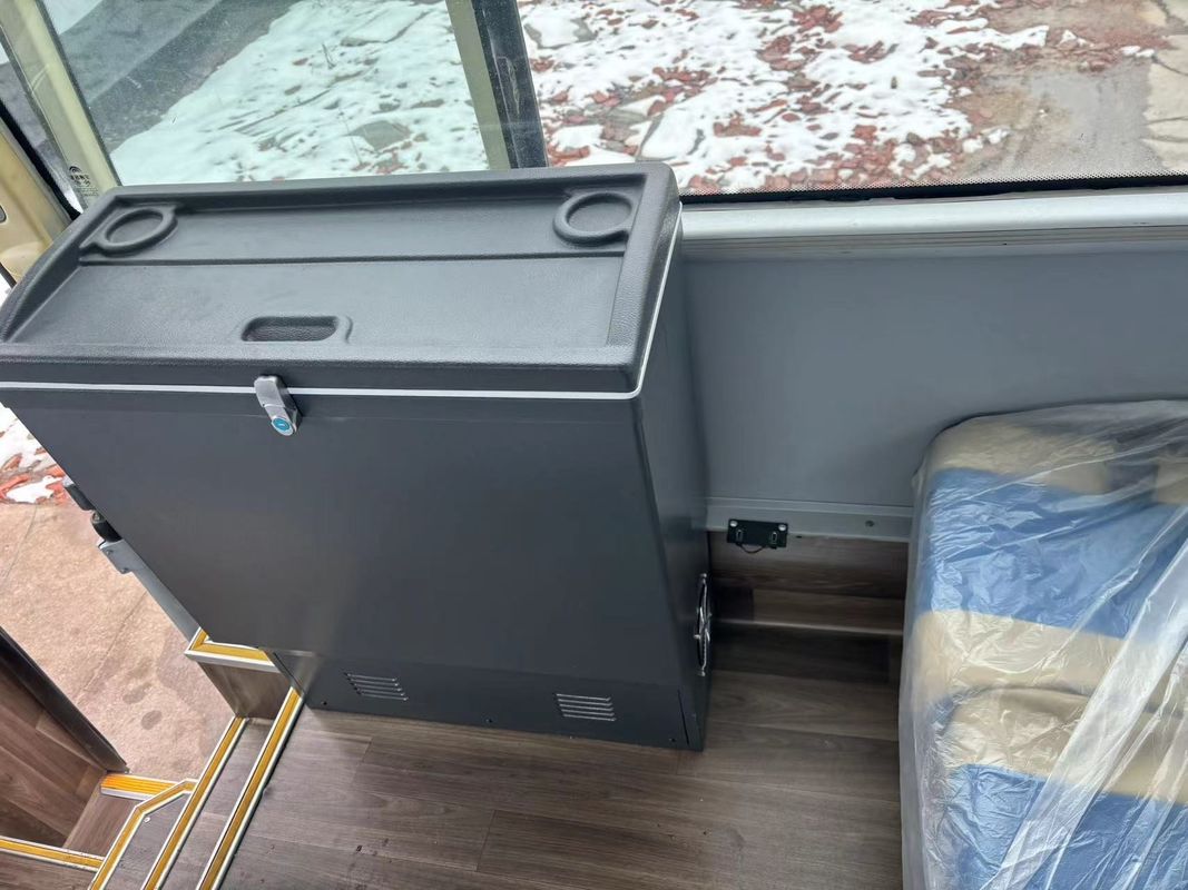 Gebruikte stadsvervoersbus Tweedehands busbussen 20-70 zitplaatsen met motorcapaciteit 8L