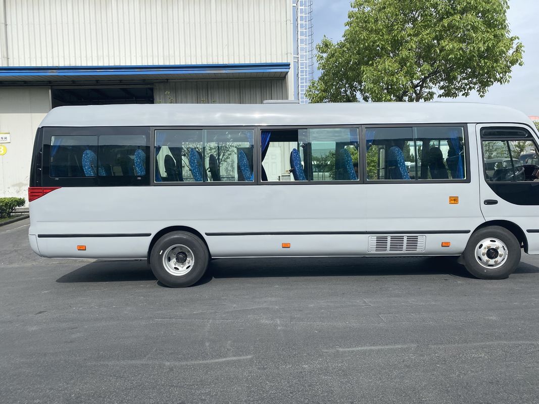 2023 Year Coaster Bus 30 zitplaatsen RHD Minibus met motorcapaciteit 4L uit Japan