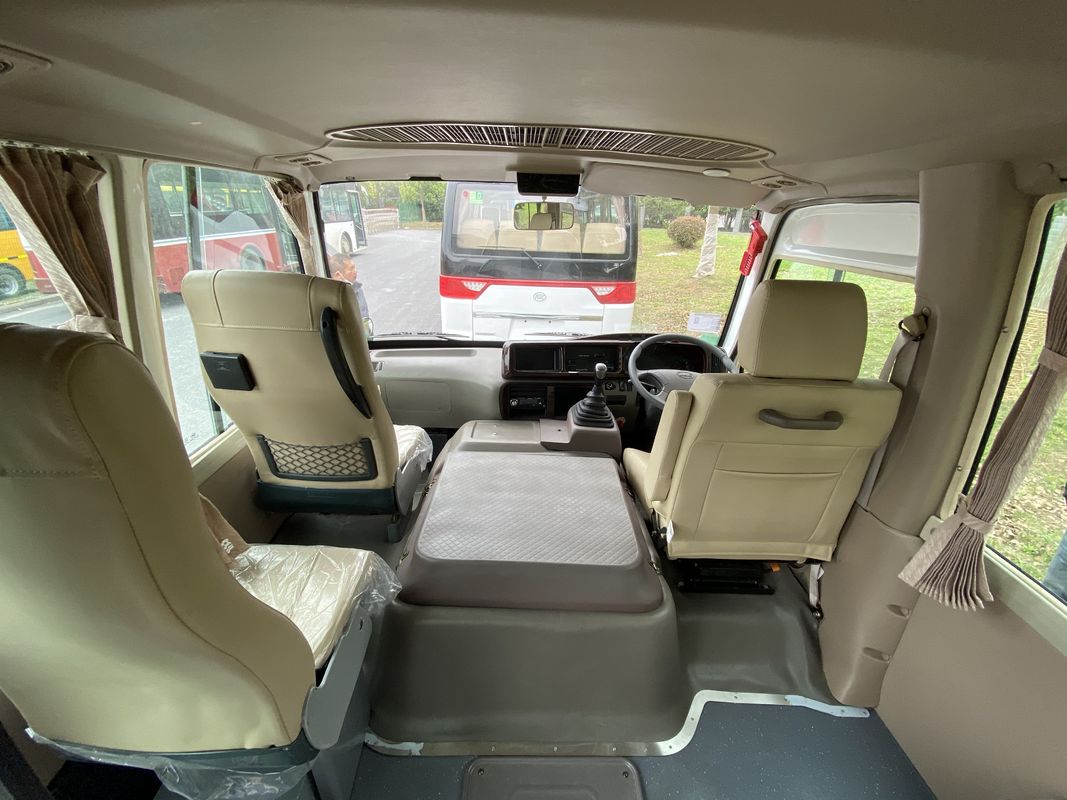 2023 Year Coaster Bus 30 zitplaatsen RHD Minibus met motorcapaciteit 4L uit Japan