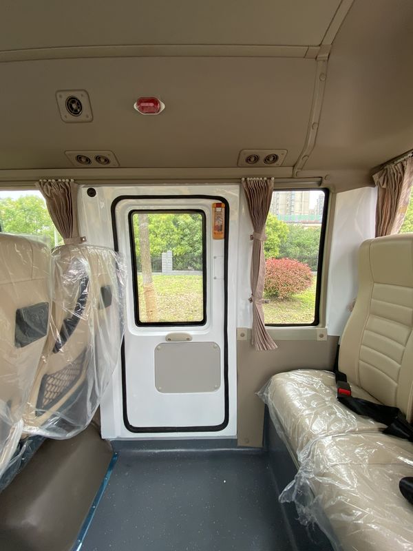 2023 Year Coaster Bus 30 zitplaatsen RHD Minibus met motorcapaciteit 4L uit Japan