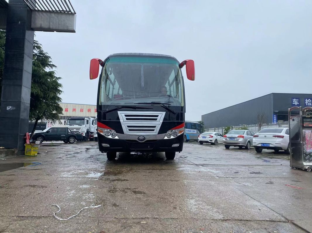 Gebruikte Youtong Bus 65 zitplaatsen 12m Diesel Bus met rechterhandsturing en stuurbekrachtiging