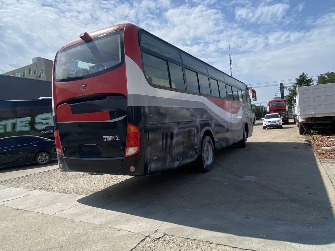 Gebruikte Youtong Bus 65 zitplaatsen 12m Diesel Bus met rechterhandsturing en stuurbekrachtiging