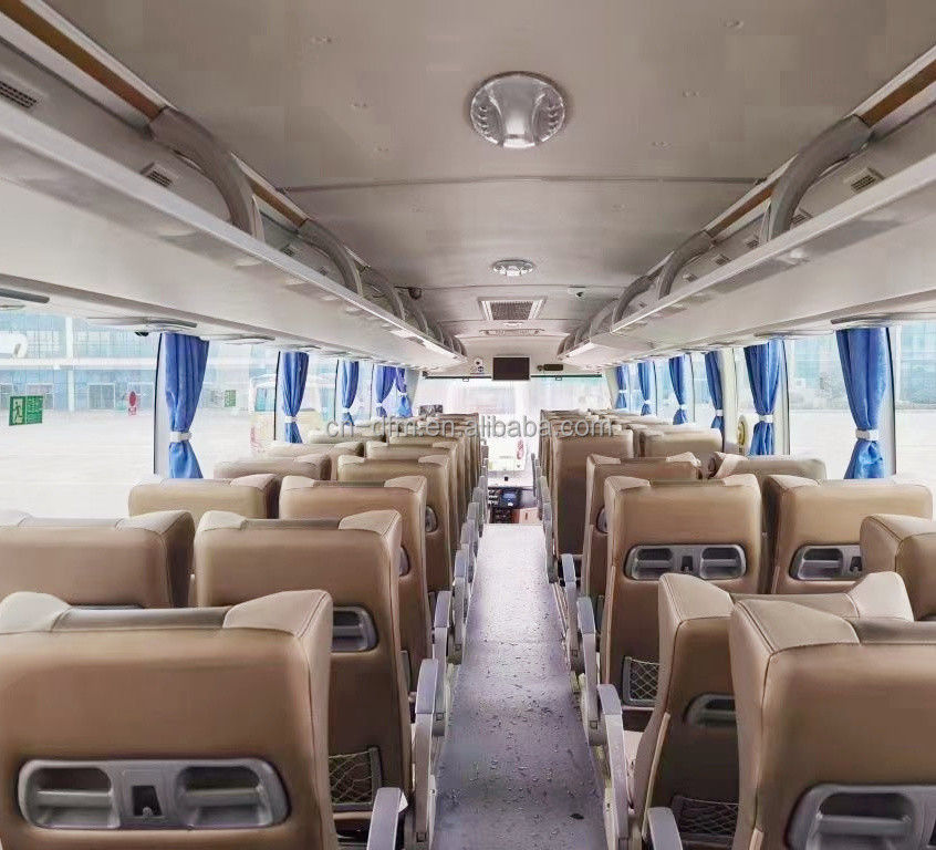 Handmatige aanpassing van de bestuurdersstoel Yutong 50 zitplaatsen Gebruikte bus voor in Afrikaanse landen