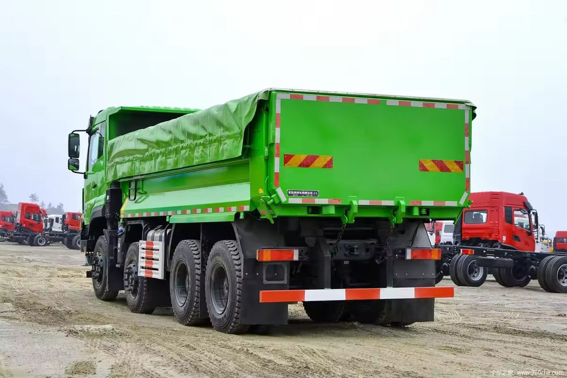 12 wielen 35 ton 600 pk Dongfeng dump truck voor zand bodem steen transport tipper