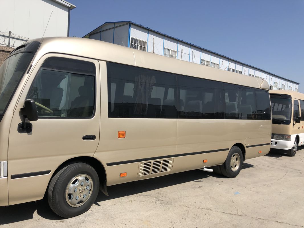 Toyota Coaster Bus 2018 30 zitplaatsen gebruikt met benzine- en dieselmotor M156 transmissie
