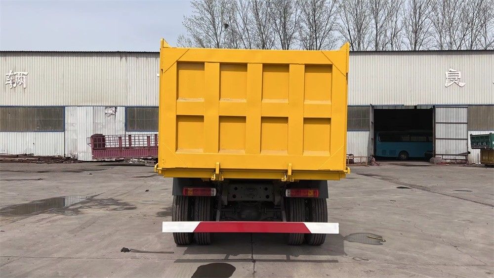 6x4 wiel aandrijving SINOTRUK Howo Mining 20 ton 25 ton 371 pk Tipper Truck Gebruikte dumper Truck
