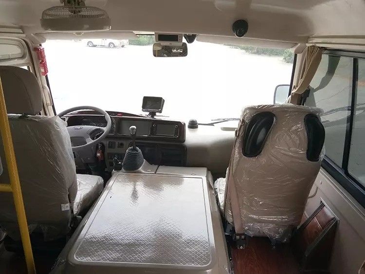 Mini Toyo ta Coaster bussen met 10-23 zitplaatsen