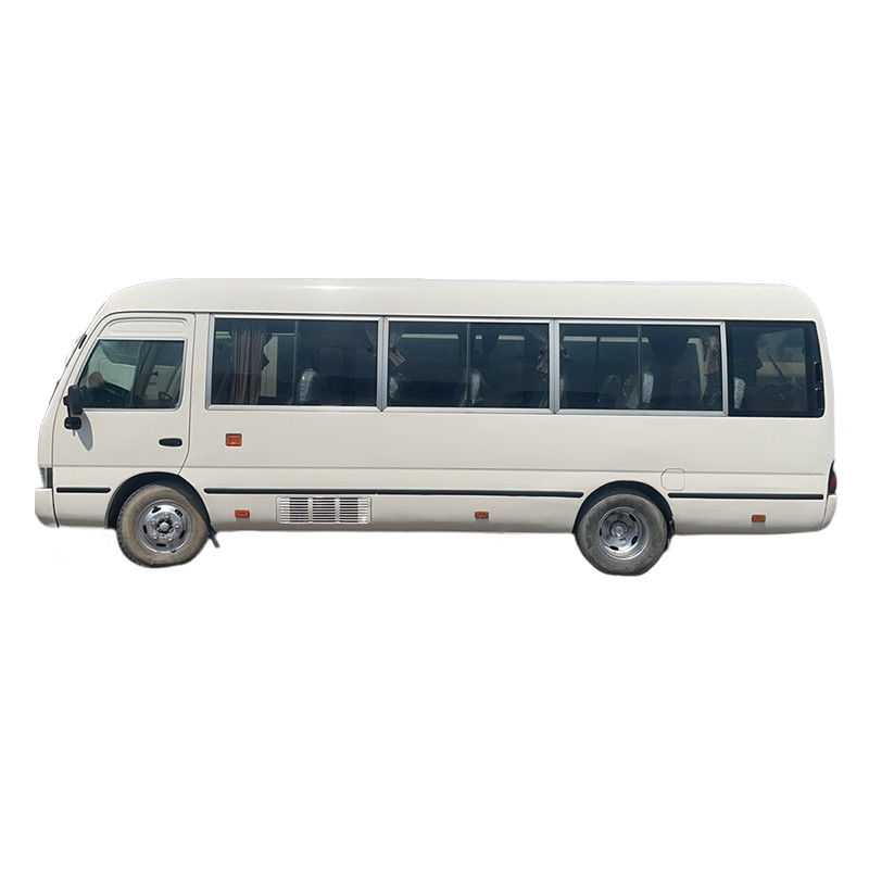 Gebruikte Toyota Coaster Bus met 30 zitplaatsen en maximaal vermogen van 113/5200 kW in goede staat