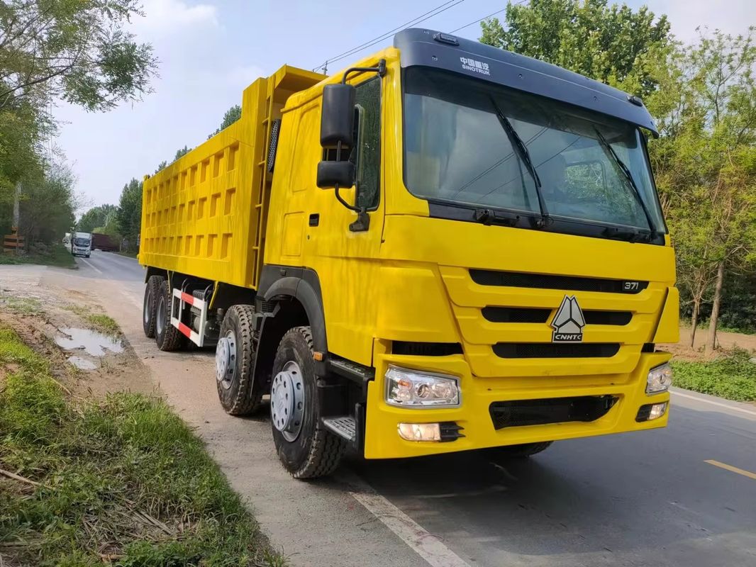 Sinotruk Howo 8x4 371hp 450hp 24 kubieke meter gebruikte dumper truck zonder ABS
