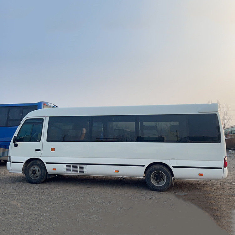 Gebruikte Toyota Coaster Bus LHD 30 zitplaatsen 7005*2040*2785mm voor klantvereiste