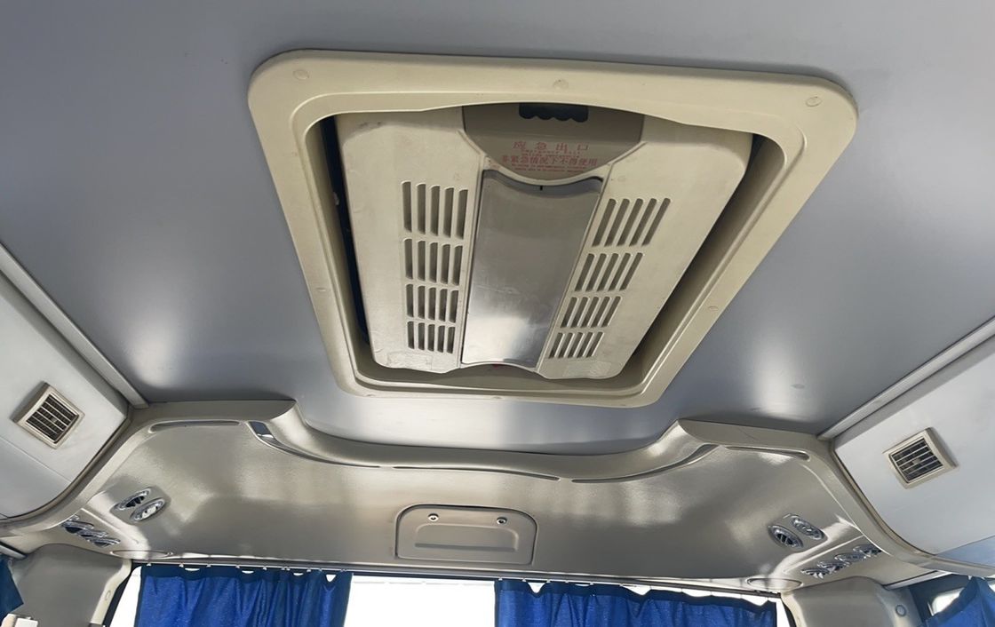 Gerenoveerde bus met 65 zitplaatsen met Euro 3-emissienorm en een capaciteit van 8,4 liter