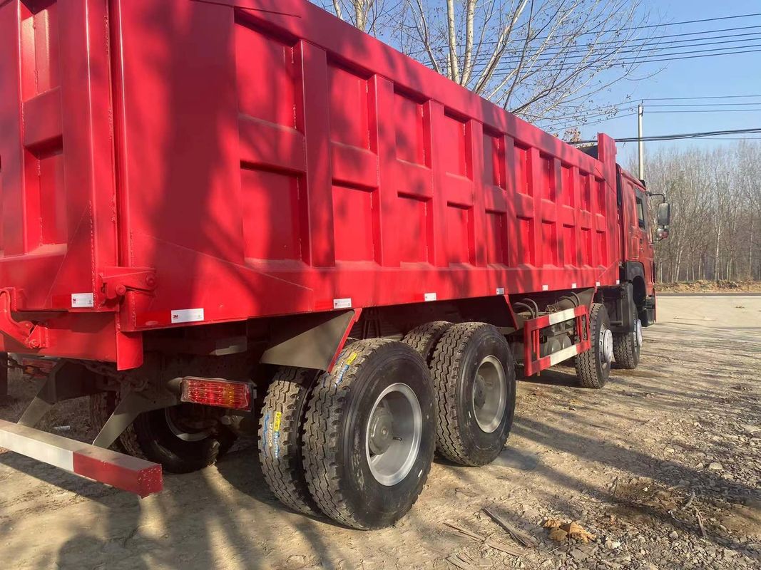 Gebruikte HOWO Dump Truck 8x4 Tipper Truck 12 Wheel Dumper Trucks voor het transport van mijnbouw