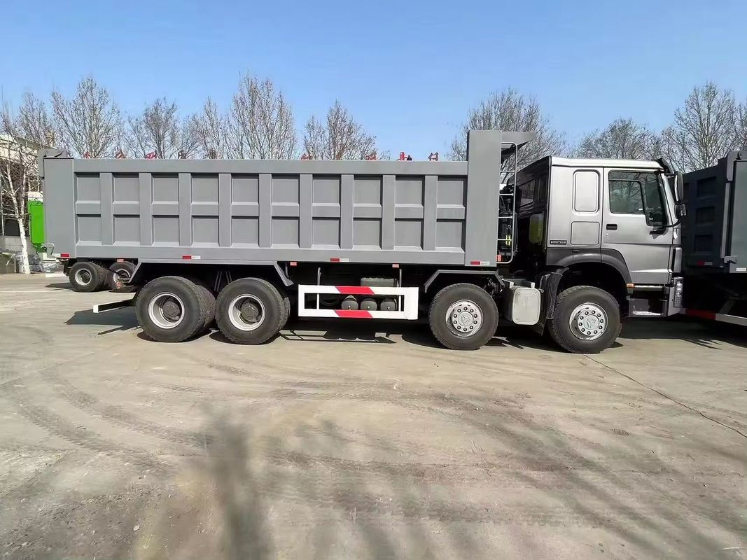 400 pk Sinotruk Howo LHD 12 wiel 8x4 kantelbussen Dumpbussen met handgeschakelde versnellingsbak