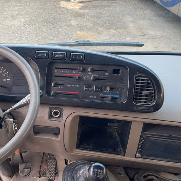 Toyota Coaster Bus met Euro 3-emissienorm