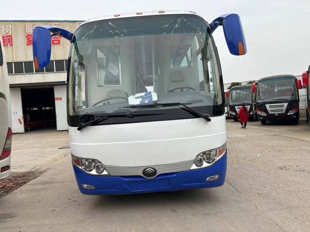 50 zitplaatsen passagiersbus met aangepast kleurontwerp en Euro 3 emissie standaard