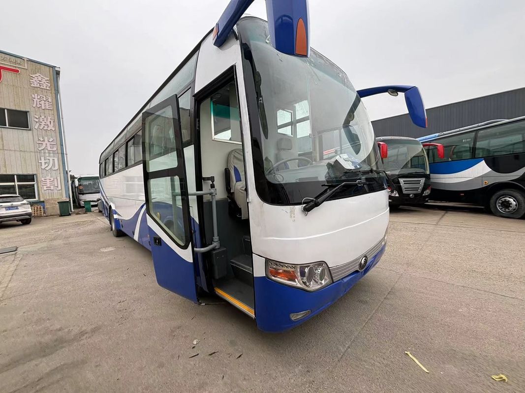 50 zitplaatsen passagiersbus met aangepast kleurontwerp en Euro 3 emissie standaard