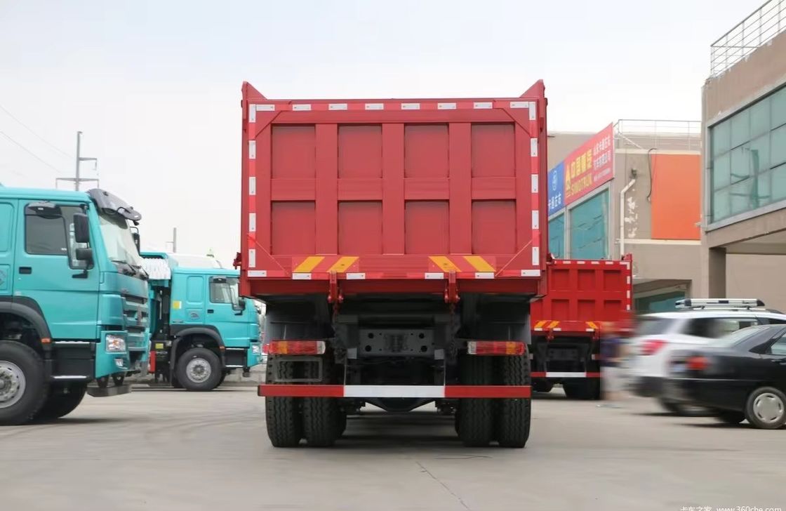 Howo 8x4 12 wielen gebruikte tipper truck 40 ton 380 pk zware dump truck met links stuur