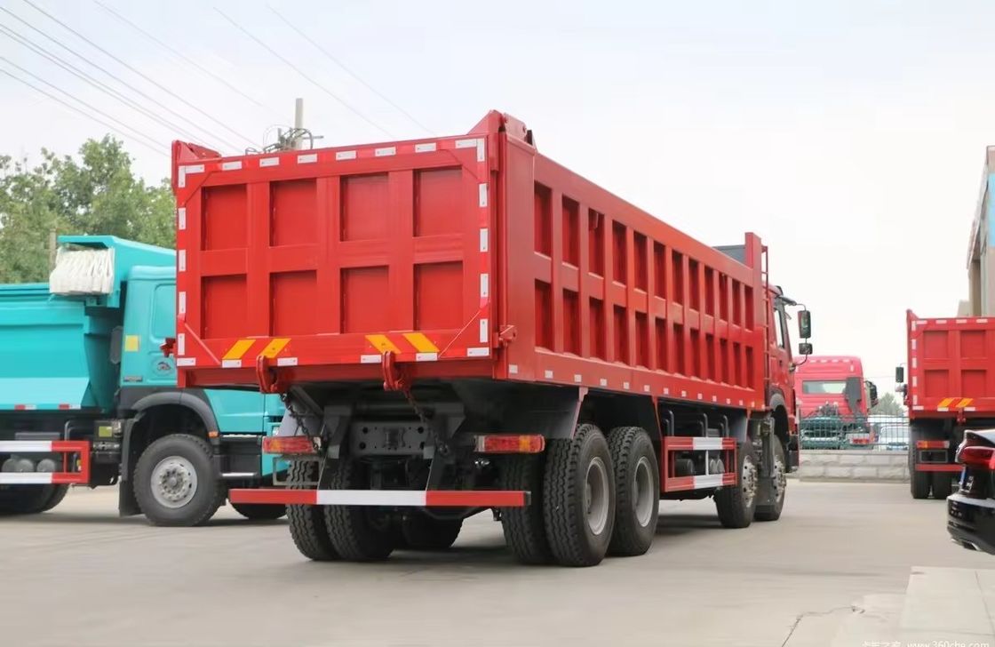 Howo 8x4 12 wielen gebruikte tipper truck 40 ton 380 pk zware dump truck met links stuur